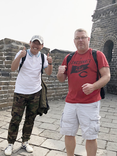 Anita's husband and his chinese friend at The Great Wall