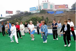 Taiji Learning on Yangtze Cruise 