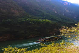 The gorges landscape and beautiful seneries along Daning River and Lesser Three Gorges.