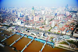 Wuhan Port - Yangtze River Cruise 
