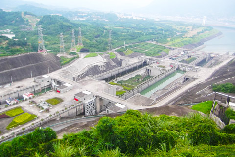 Yangtze River Cruises - Three Gorges Dam