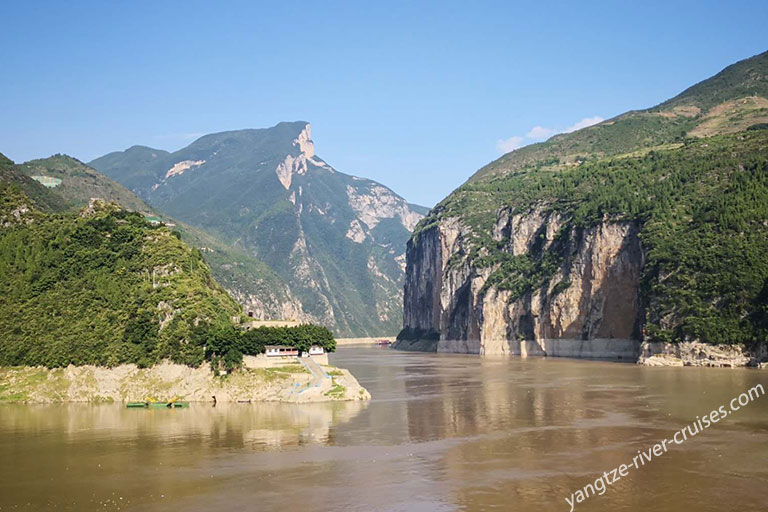 Three Gorges Cruise