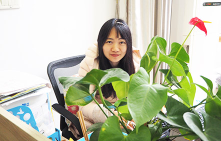 Our Cruise Expert Team's Sales Director - Karen Meet Yangtze-river-cruises Team