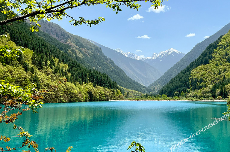 Jiuzhaigou Valley