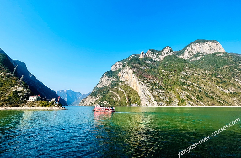 river cruise in nanjing