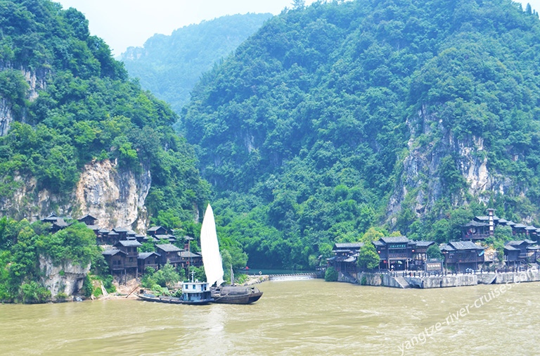 river cruise in nanjing