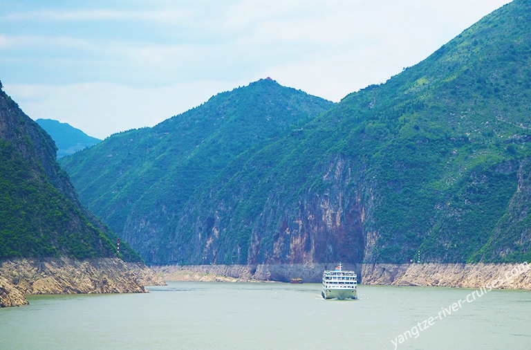 three gorges cruise china