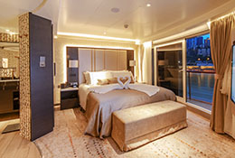 President Suite on Century Glory (6F)