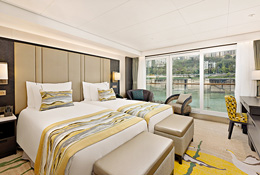 Executive Suite Twin Bed Room