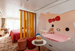 Click to Zoom-in Family Suite