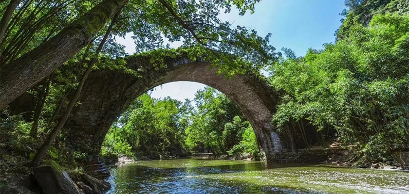 Luan Bridge