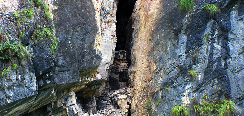 Yangtze River Cruise - Shennong Stream