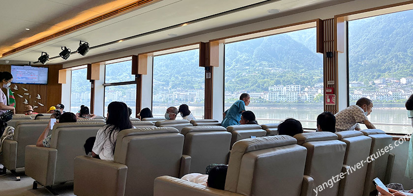 Ship Lift Sightseeing Boat