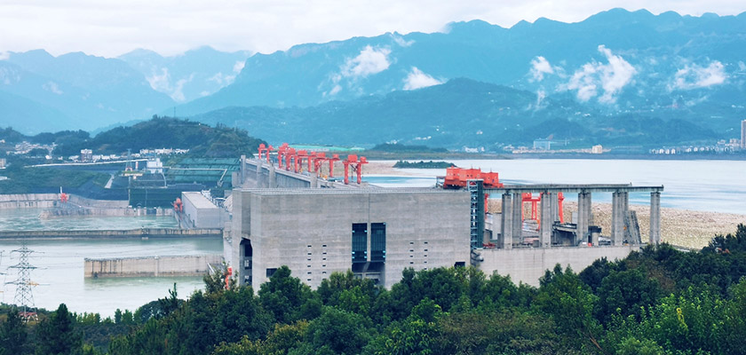Yangtze River Cruise - Three Gorges Dam