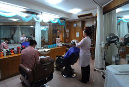 Beauty Salon on Yangtze Pearl