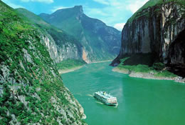 Spring Landscape of Qutang Gorge 