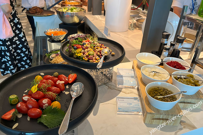 Yangtze River Cruise Dinning 2025