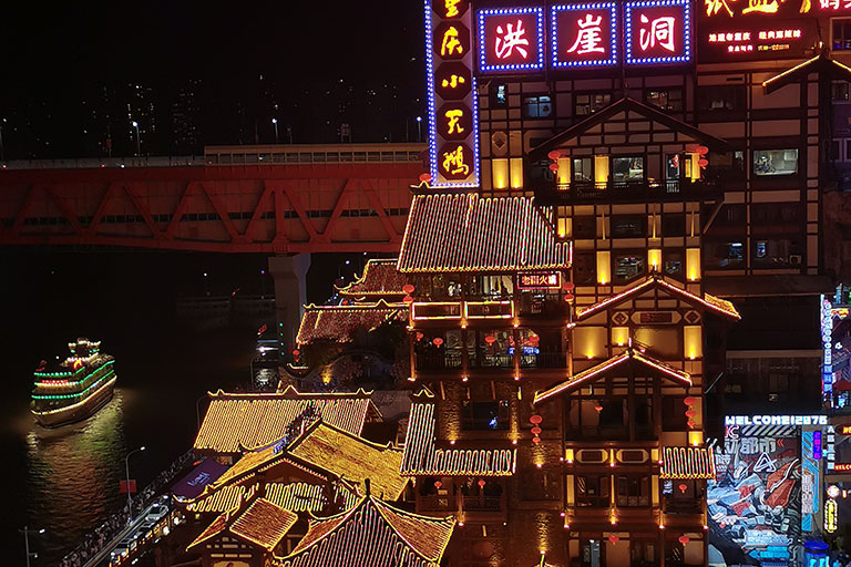 Yangtze Cruise Specialist - Phoebe