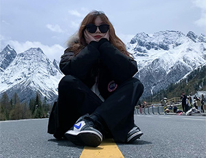 Yangtze Cruise Specialist - Samantha