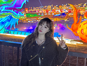 Yangtze Cruise Specialist - Samantha